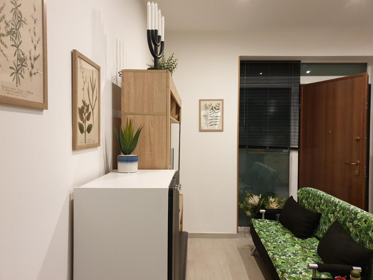 Officinale Rome Apartment, Pineta Sacchetti Luaran gambar